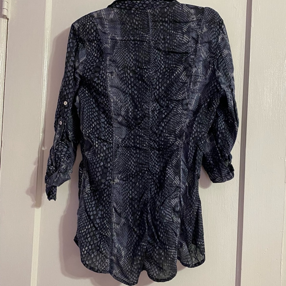 Python Button Up - Picture 3 of 5